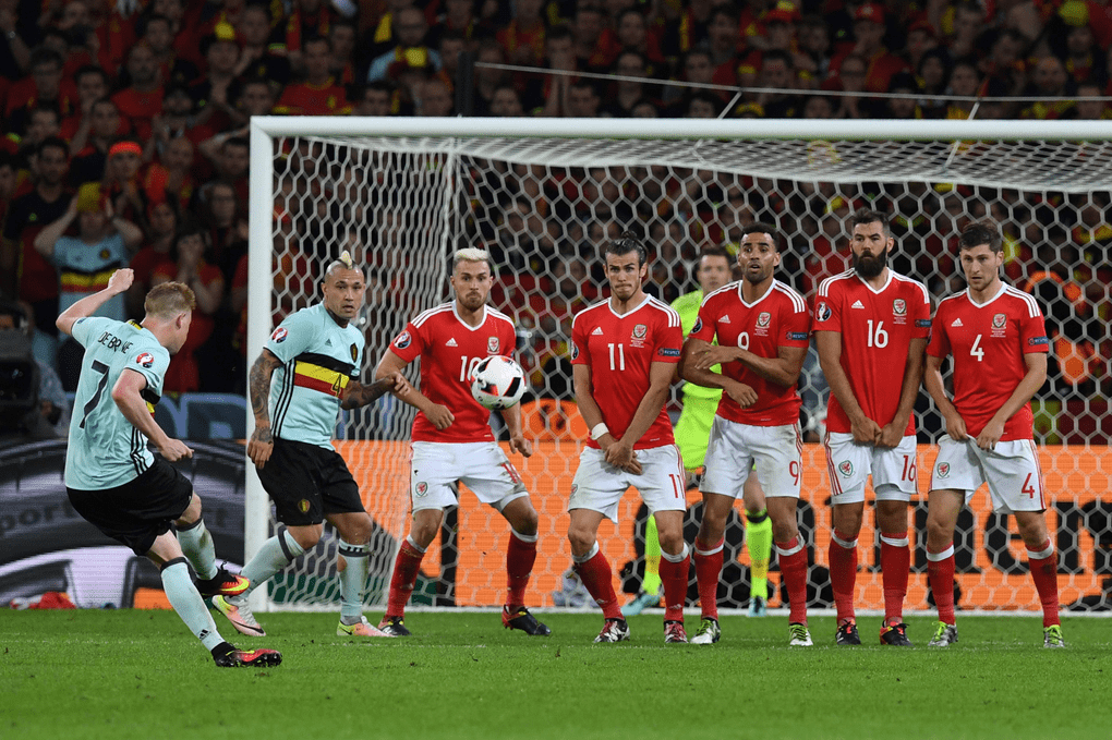 爱游戏在线入口 -西汉姆迎葡超关键赛，今晨远射贴柱，赛场秩序良好，阵容厚度经受考验的简单介绍